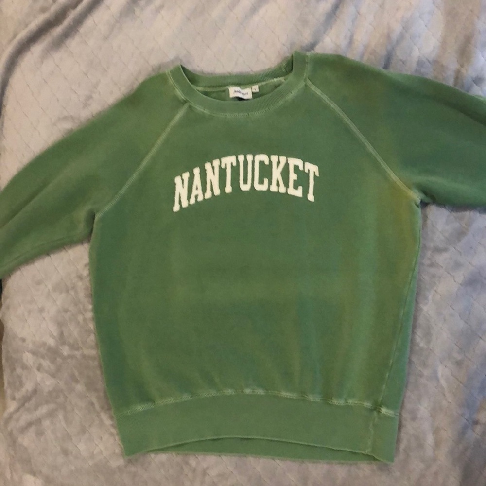 Green crew neck sweatshirt